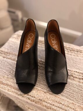 Calvin Klein Black Textured Leather Peep-Toe Booties